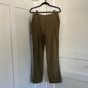 Mountain Hardwear Dynama/2 pants. Raw clay color. Size regular Medium